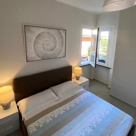 Maison Blanche Varazze Extérieur photo