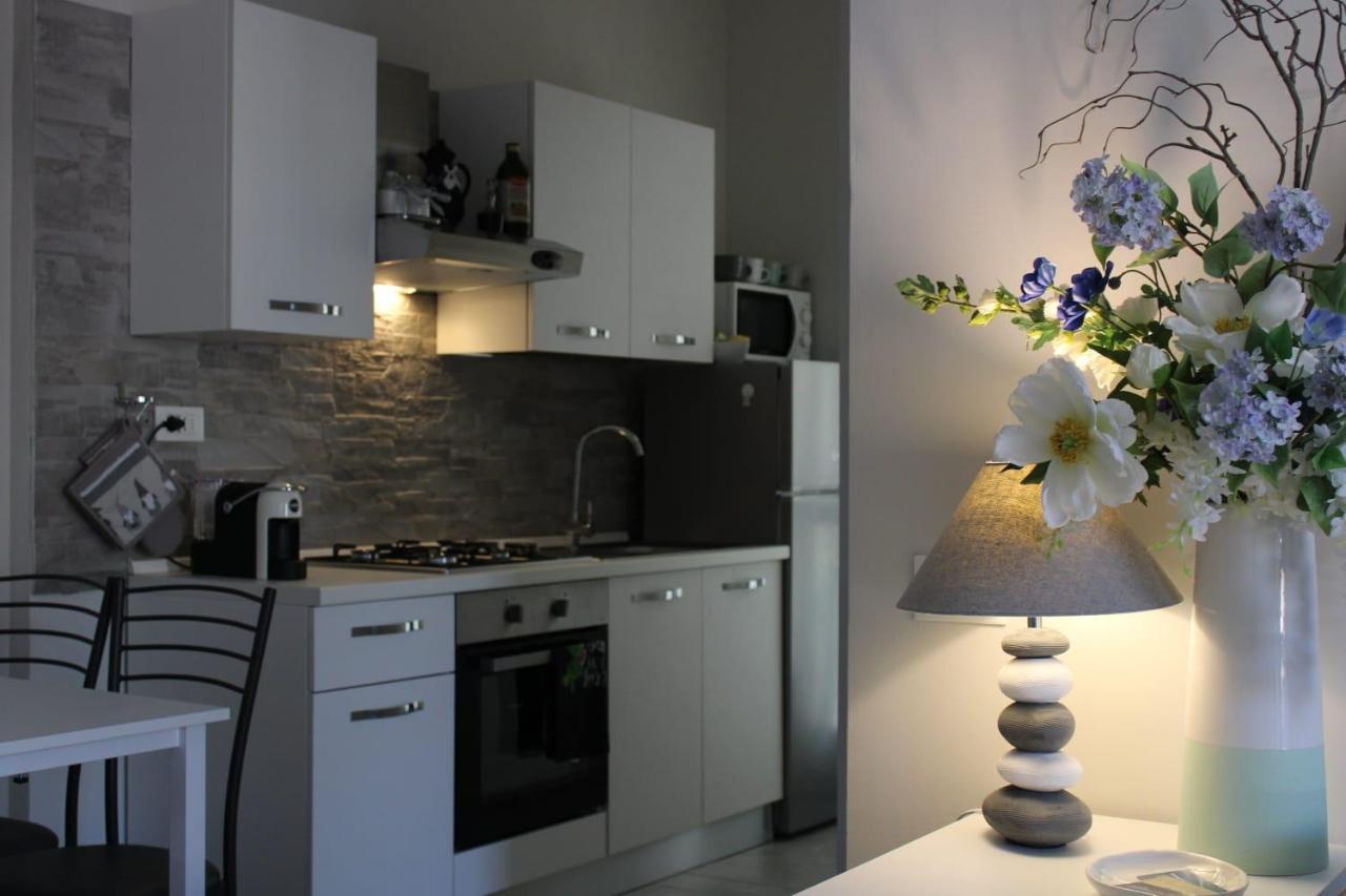 Maison Blanche Varazze Extérieur photo