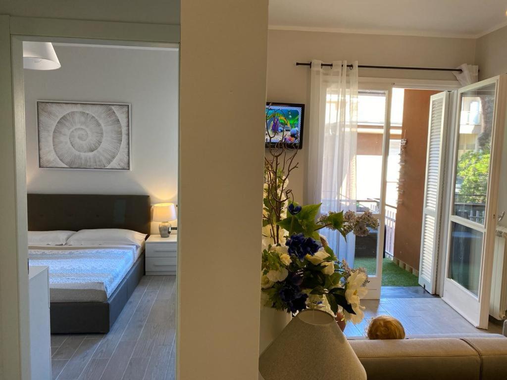 Maison Blanche Varazze Extérieur photo