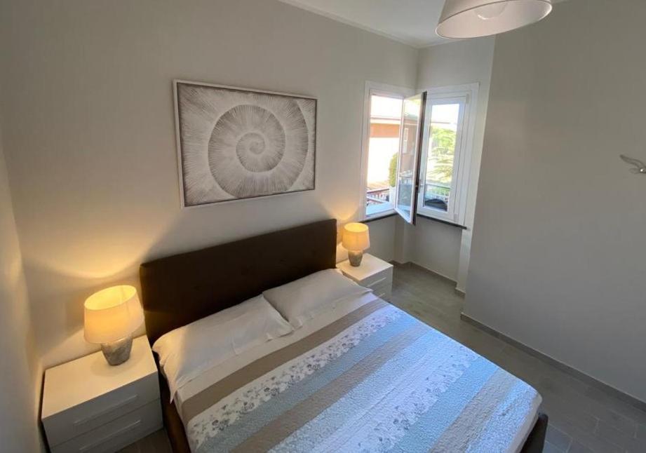 Maison Blanche Varazze Extérieur photo